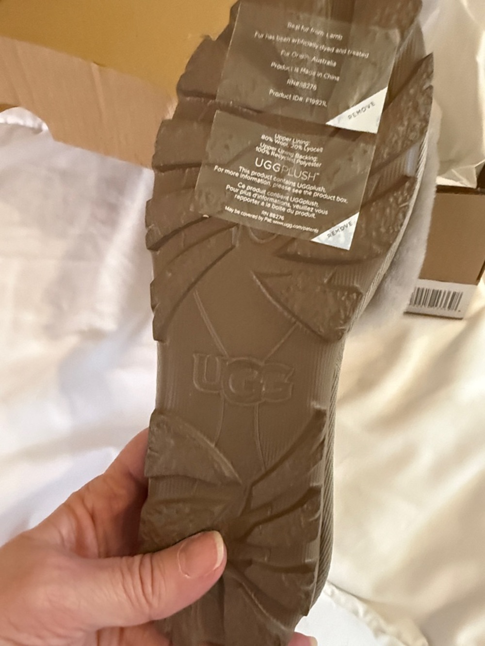 UGG Women's Gray Plush Shearling Slide Slippers Size 6 NWT - Picture 5 of 5